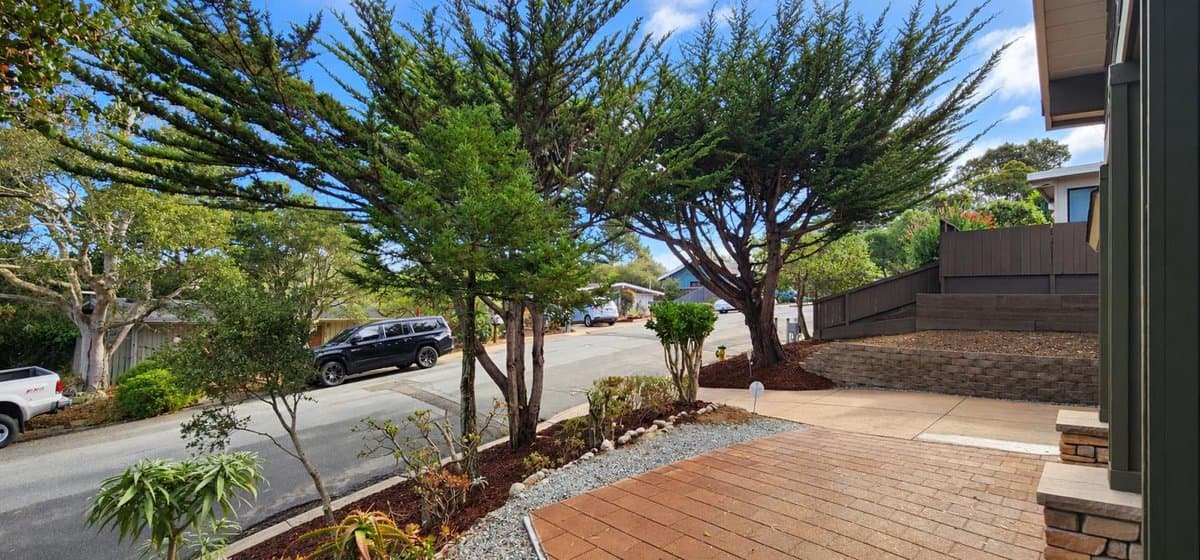 957 Syida Drive - Photo 4