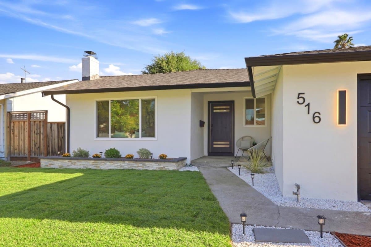 516 Tuscarora Drive - Photo 2