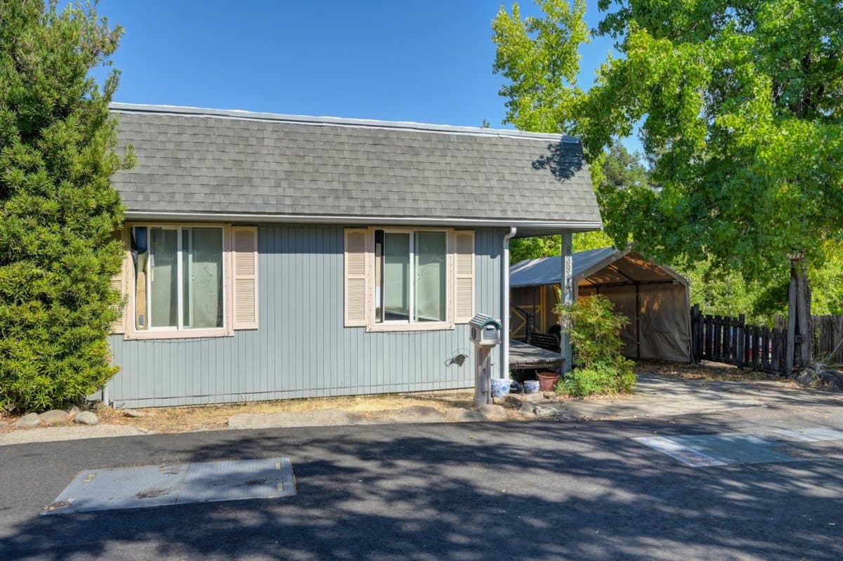 8394 Peek Circle - Photo 3
