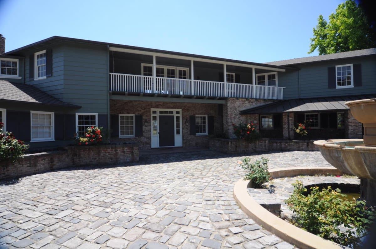 389 Moore Road - Photo 5