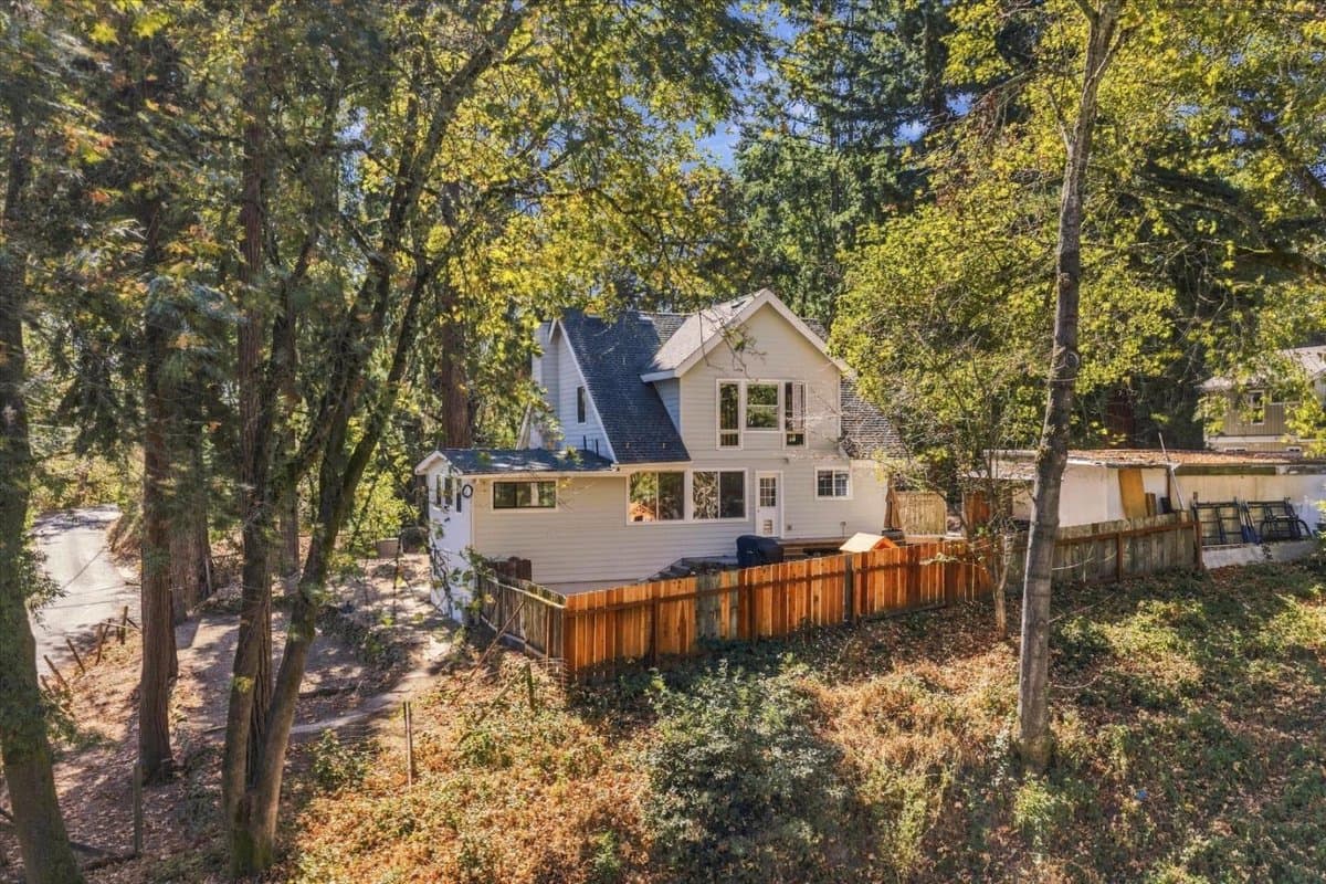 18143 Gloria Court - Photo 1