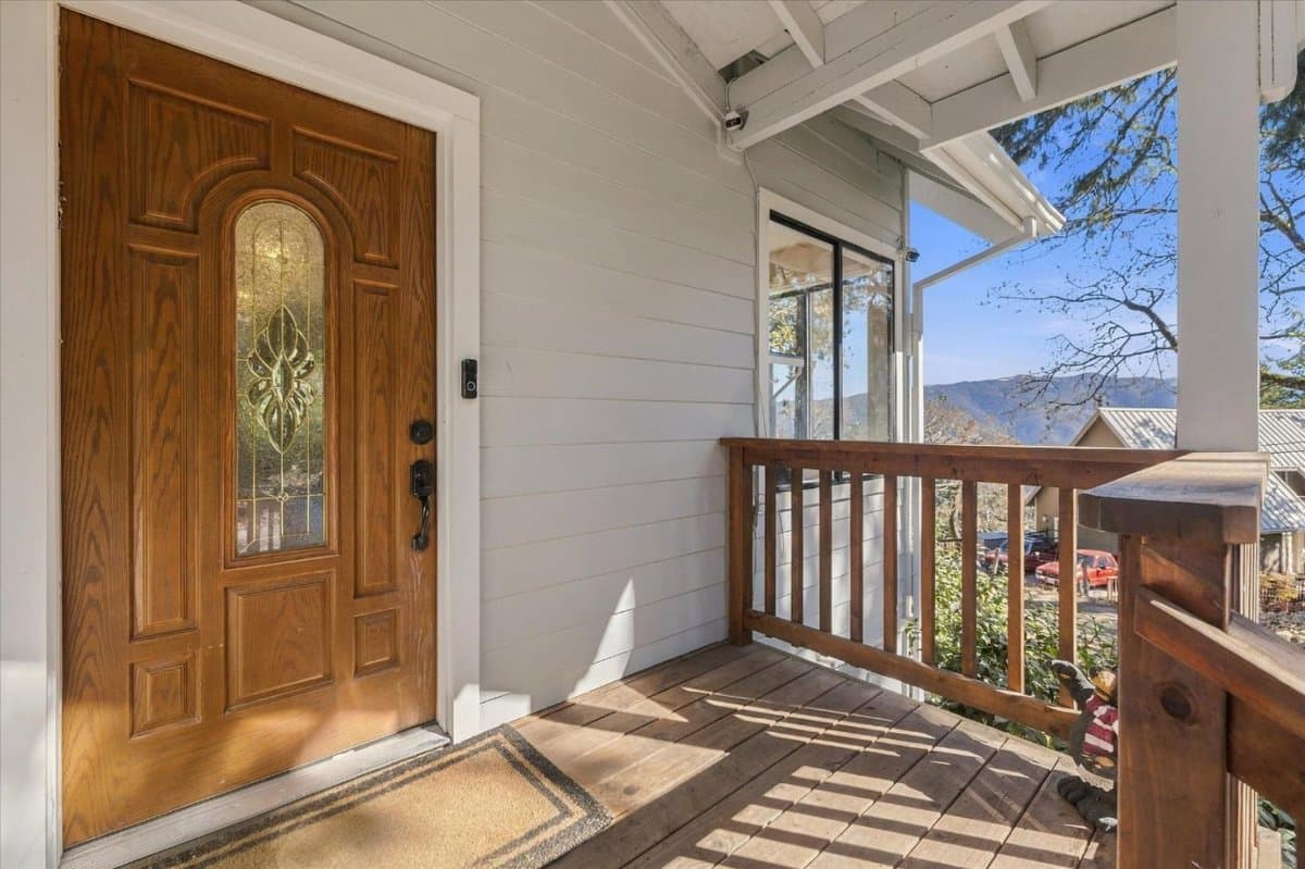 18143 Gloria Court - Photo 3