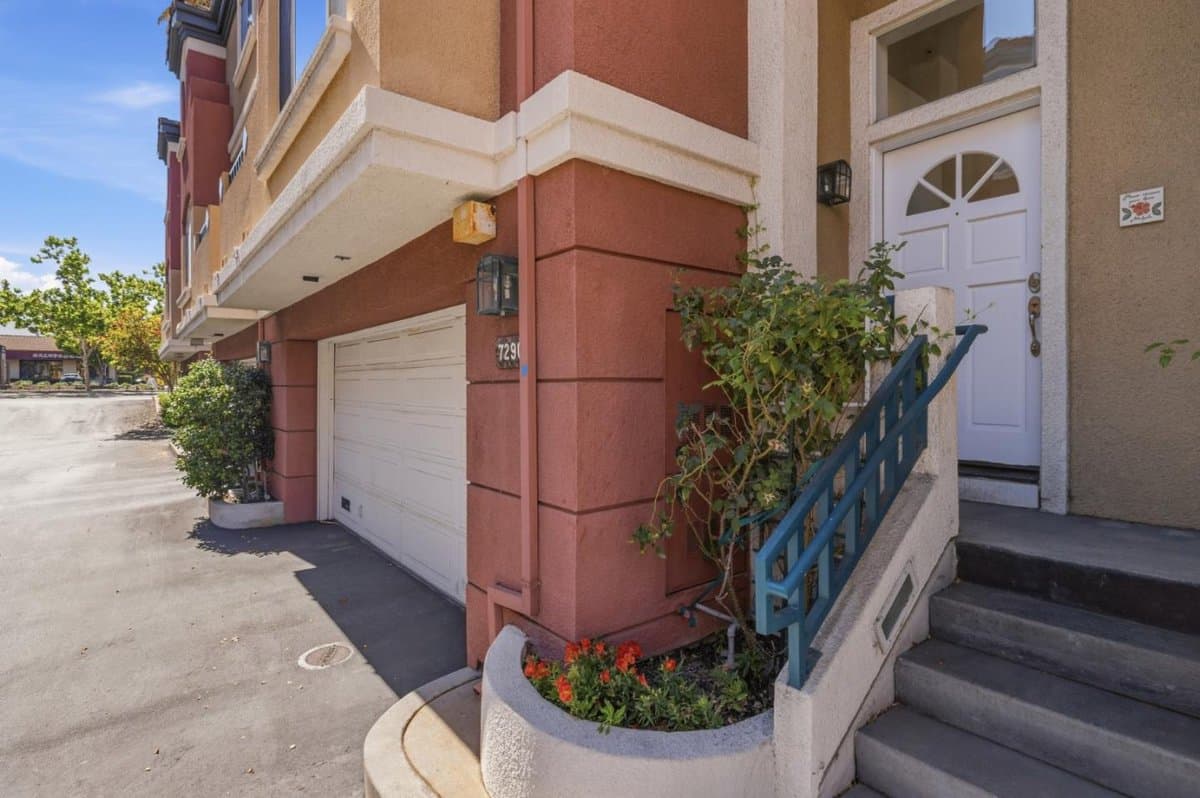 7290 Ventana Drive - Photo 3