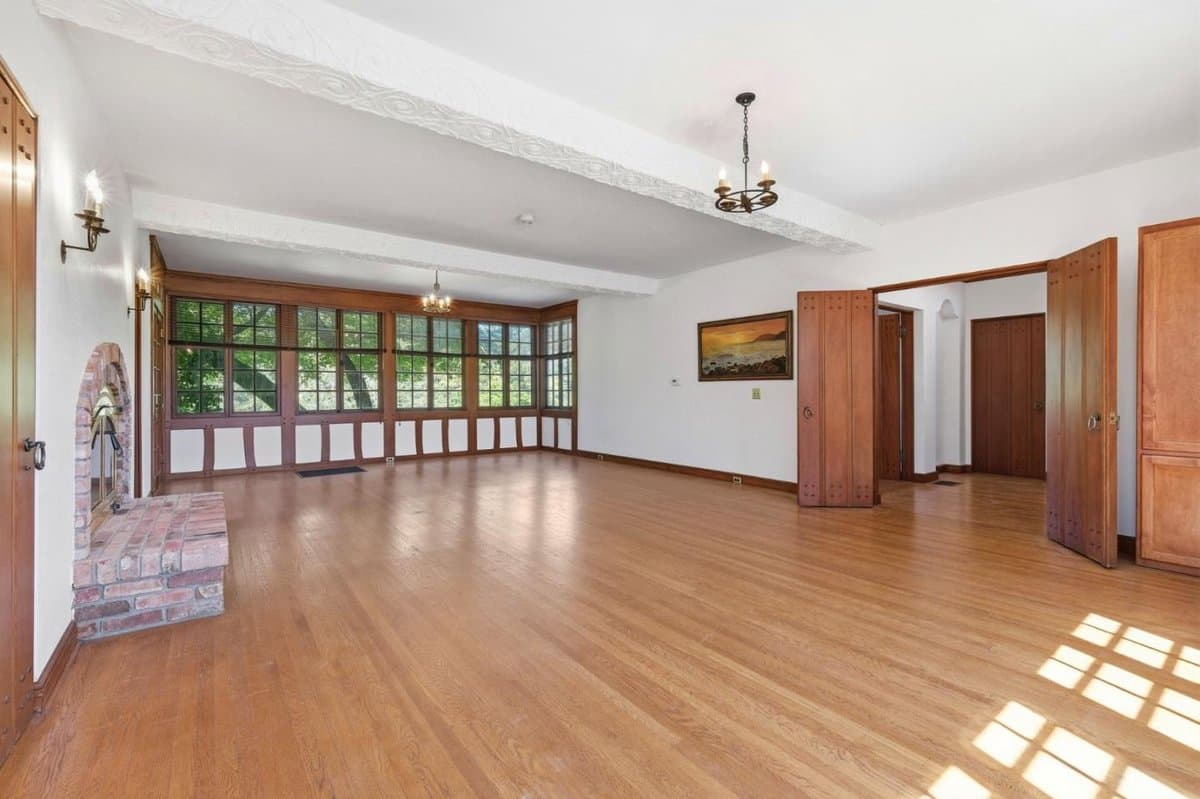 24580 Loma Prieta Avenue - Photo 2