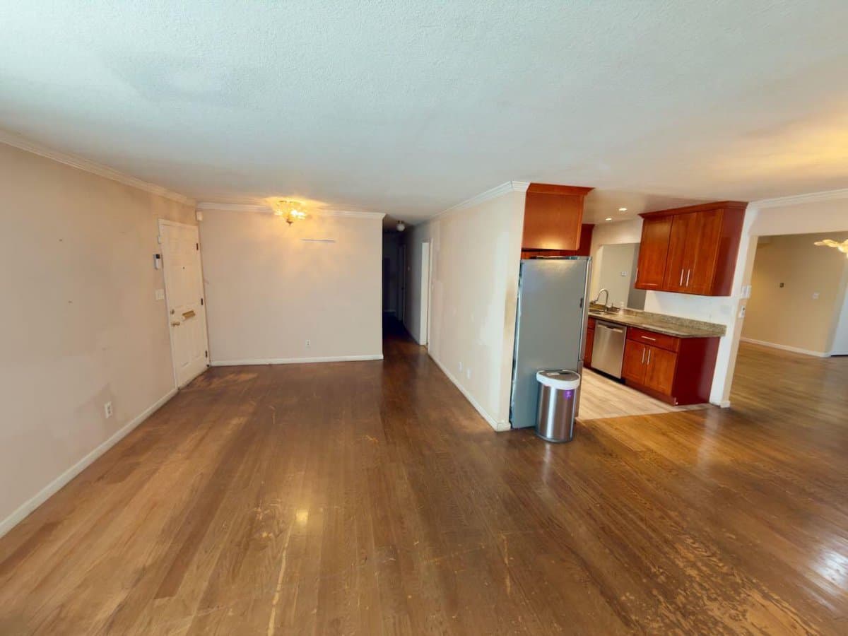 1427 76th Avenue - Photo 2