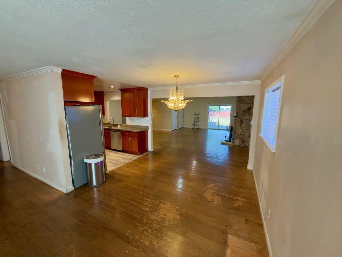 1427 76th Avenue - Photo 3