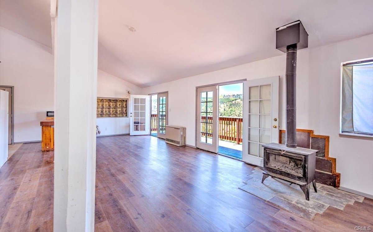 2399 Indian Hill Road - Photo 3