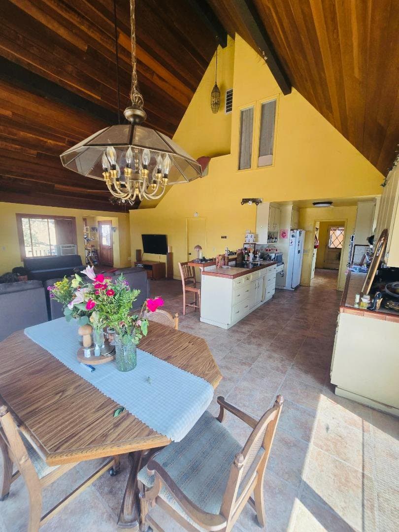 1040 Comstock Road - Photo 3