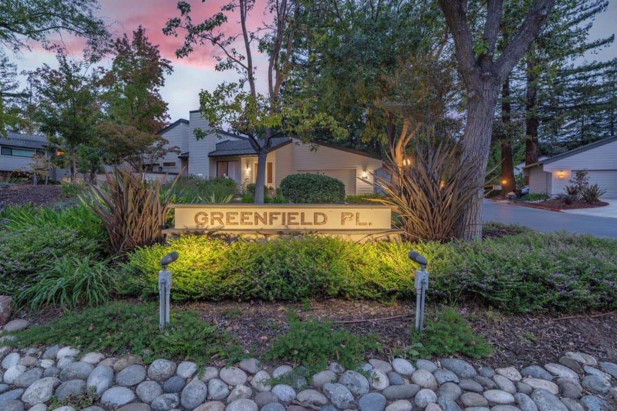 117 Greenfield Place - Photo 1