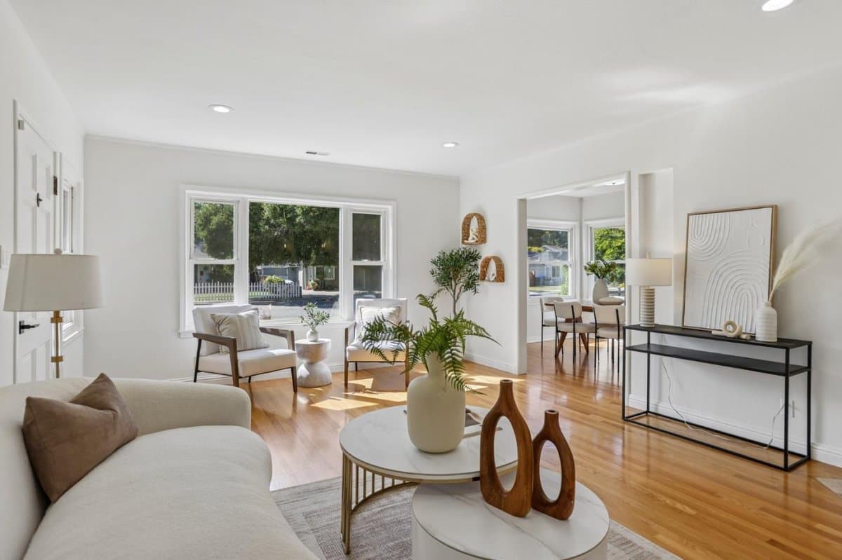 1054 Thornton Way - Photo 3