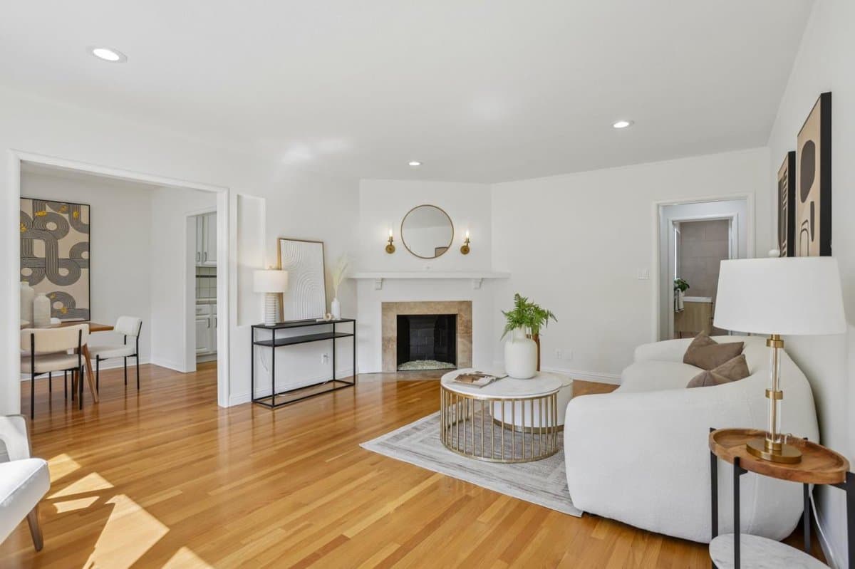 1054 Thornton Way - Photo 4