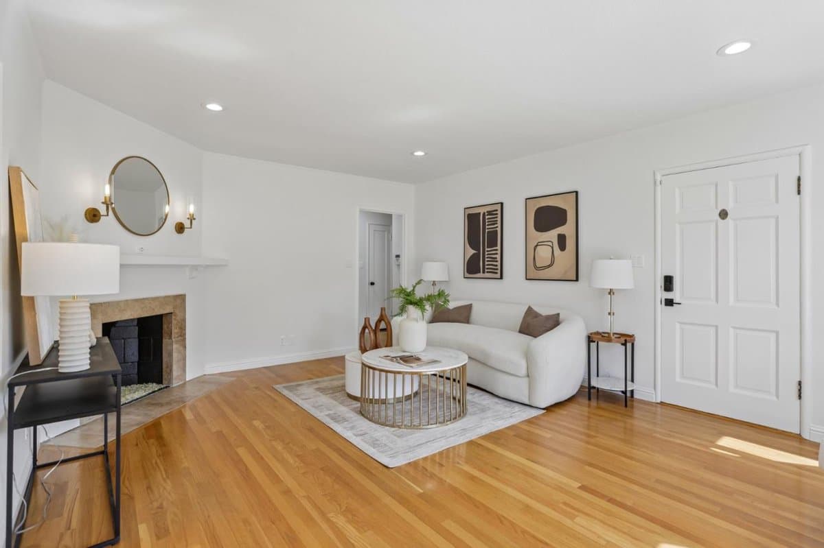 1054 Thornton Way - Photo 5