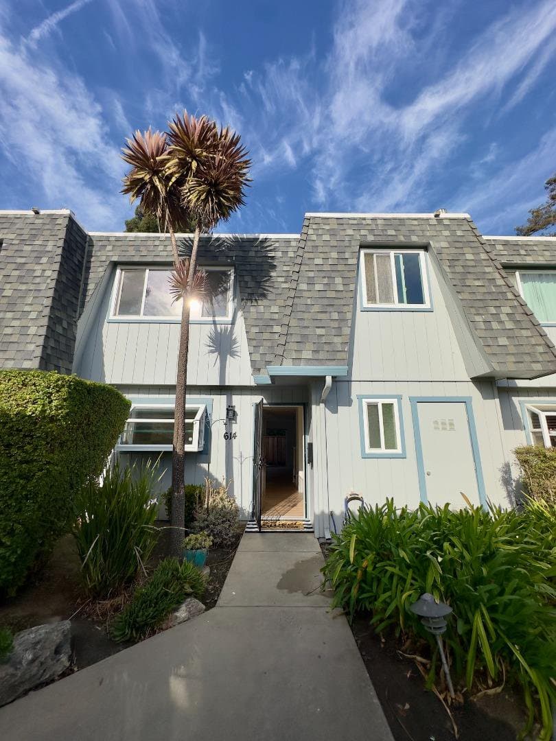 614 Mckenzie Avenue - Photo 1