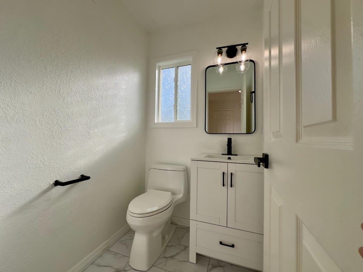 614 Mckenzie Avenue - Photo 4