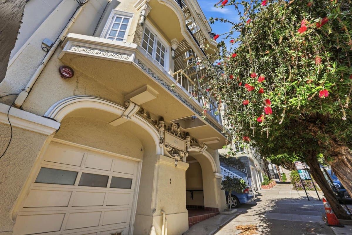 2211 Broderick Street #1 - Photo 1