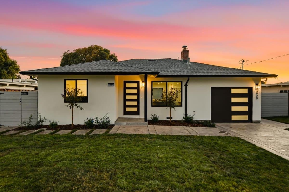3920 Park Boulevard - Photo 2