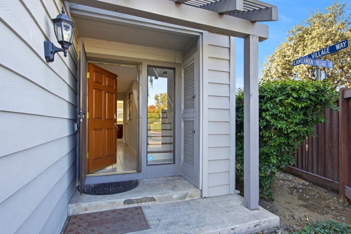 1596 Camden Village Circle - Photo 3