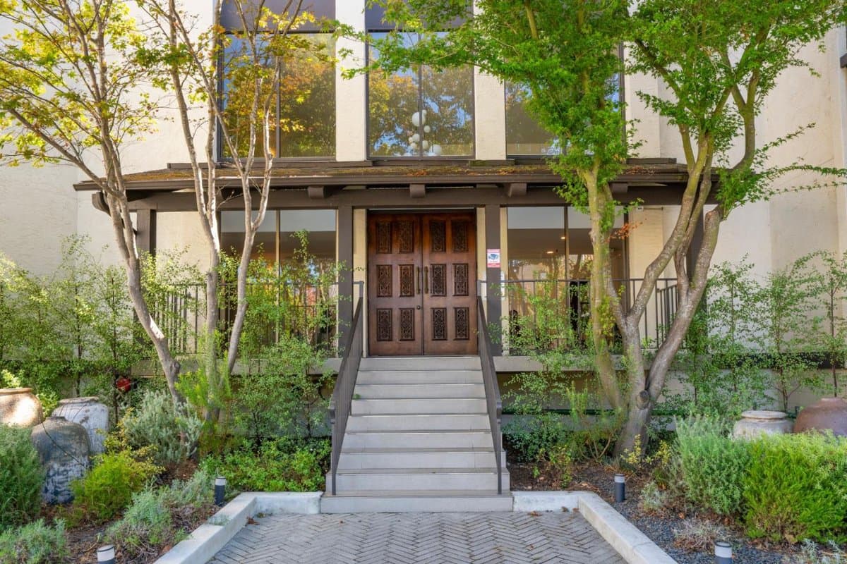 1515 Floribunda Avenue #304 - Photo 2