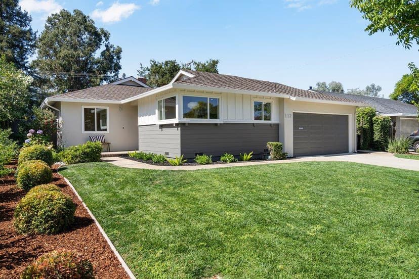 117 Hollycrest Drive - Photo 1 of 8