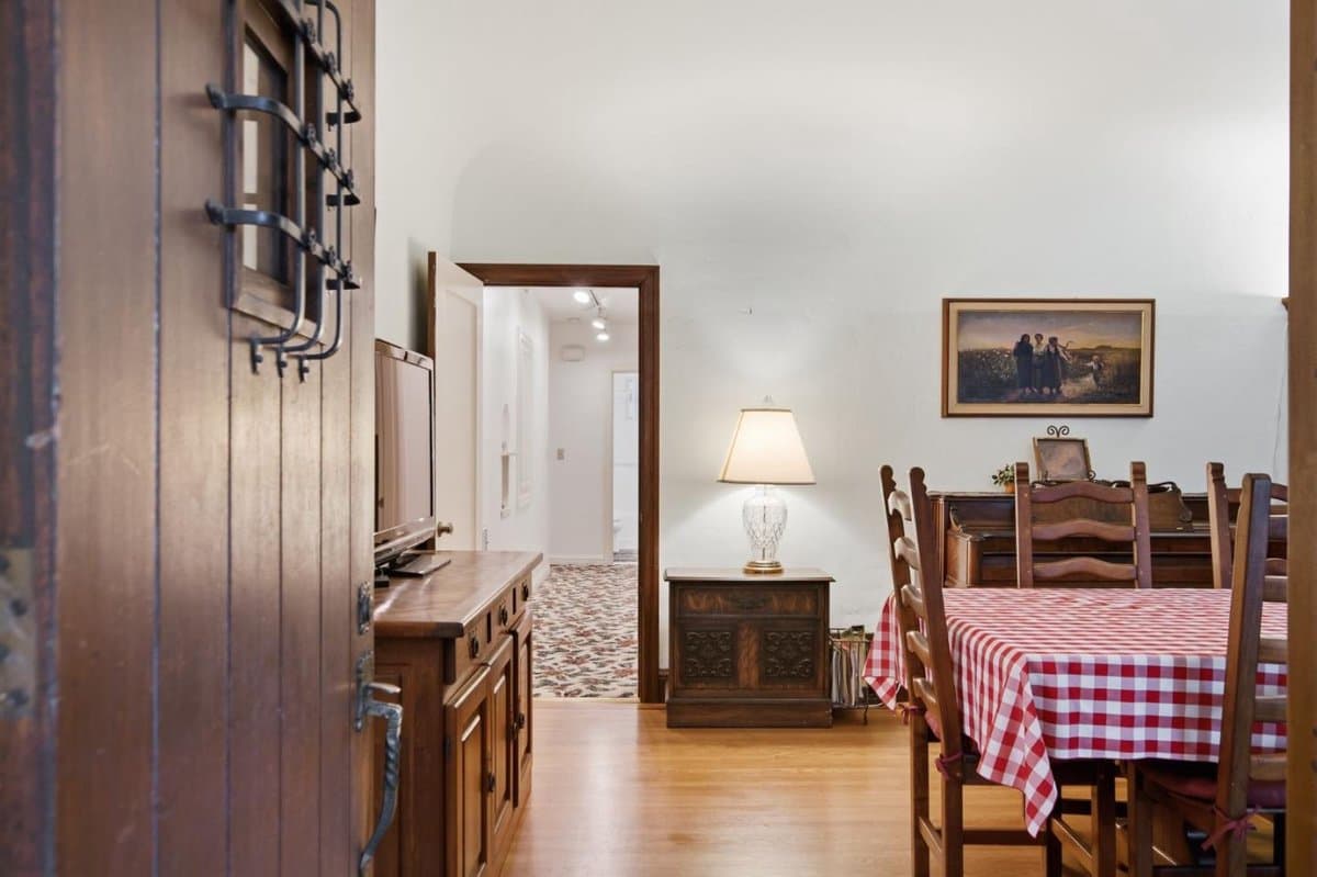 768 Elm Street - Photo 4