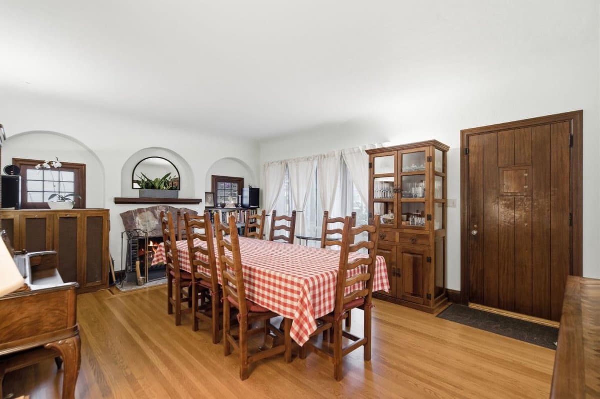 768 Elm Street - Photo 5