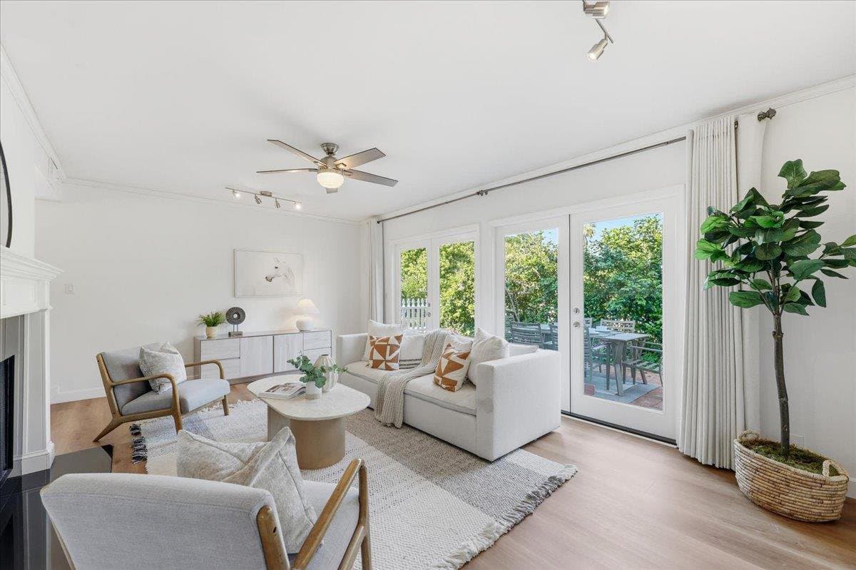 1689 Luika Place - Photo 5