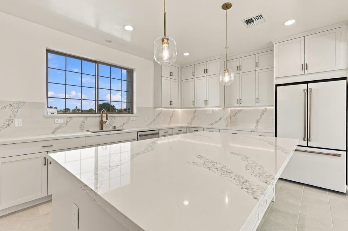 1007 Amore Street - Photo 4