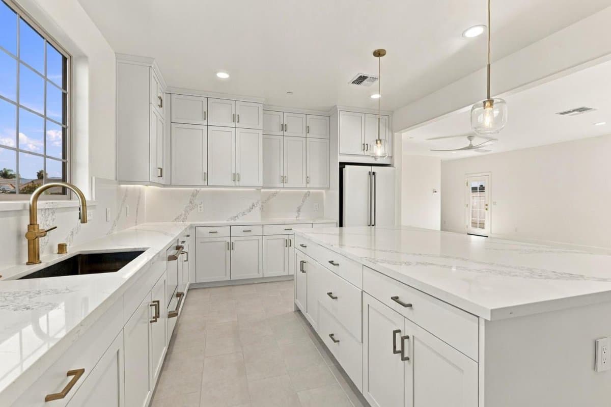 1007 Amore Street - Photo 5