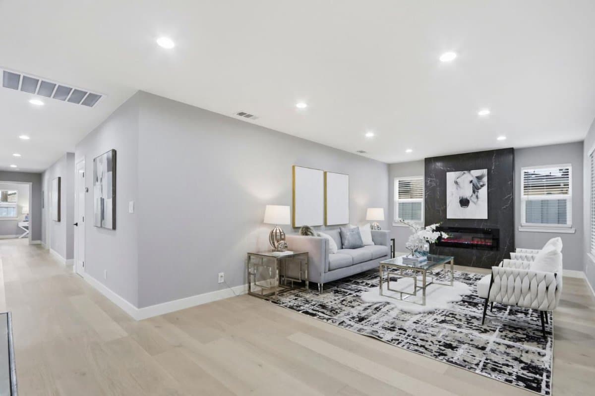 2121 Francis Avenue - Photo 4