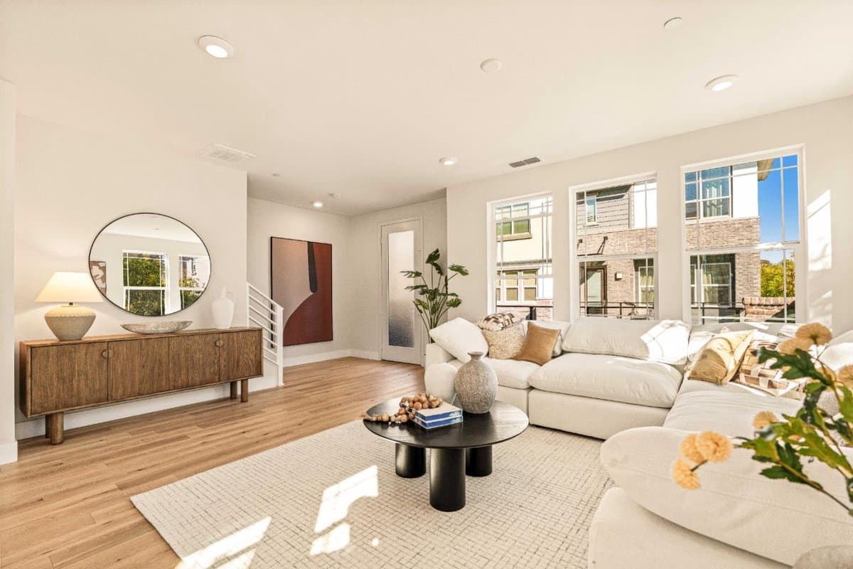 923 Delano Terrace #1 - Photo 3