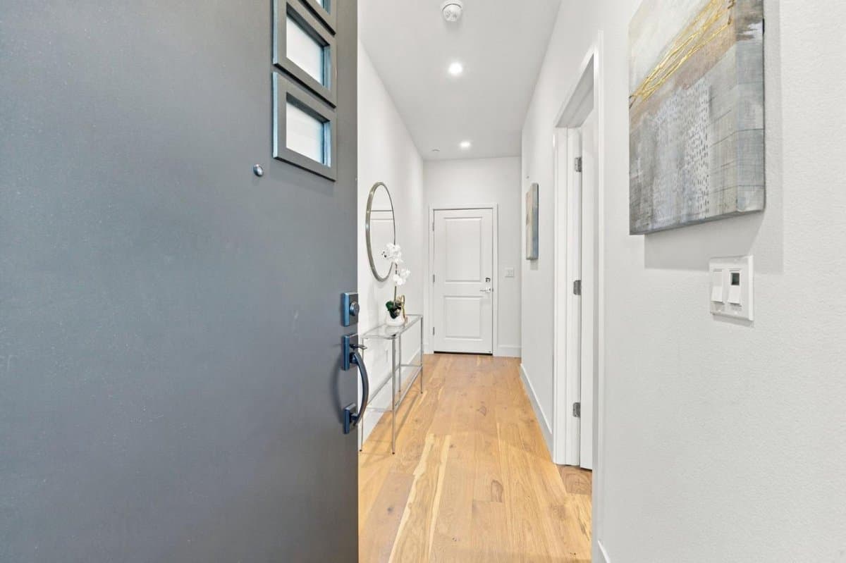 1101 Juana Court - Photo 2