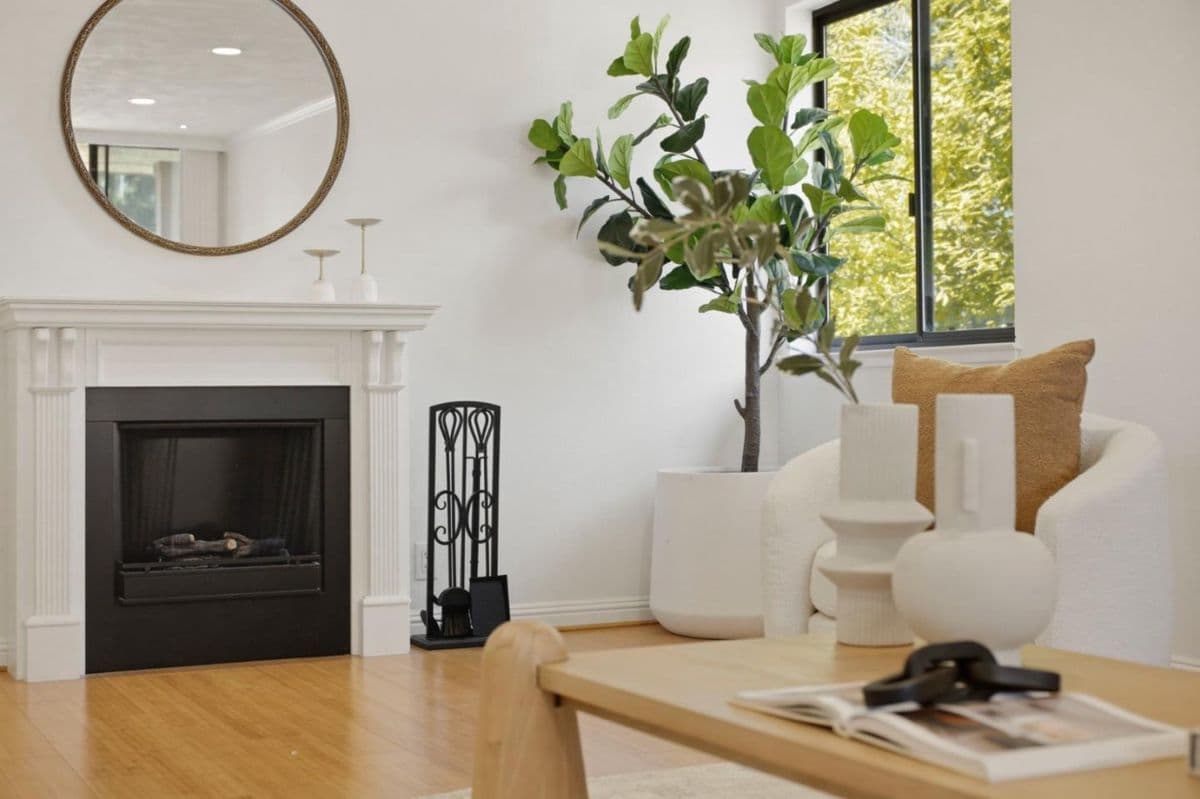 1115 Continentals Way #203 - Photo 4