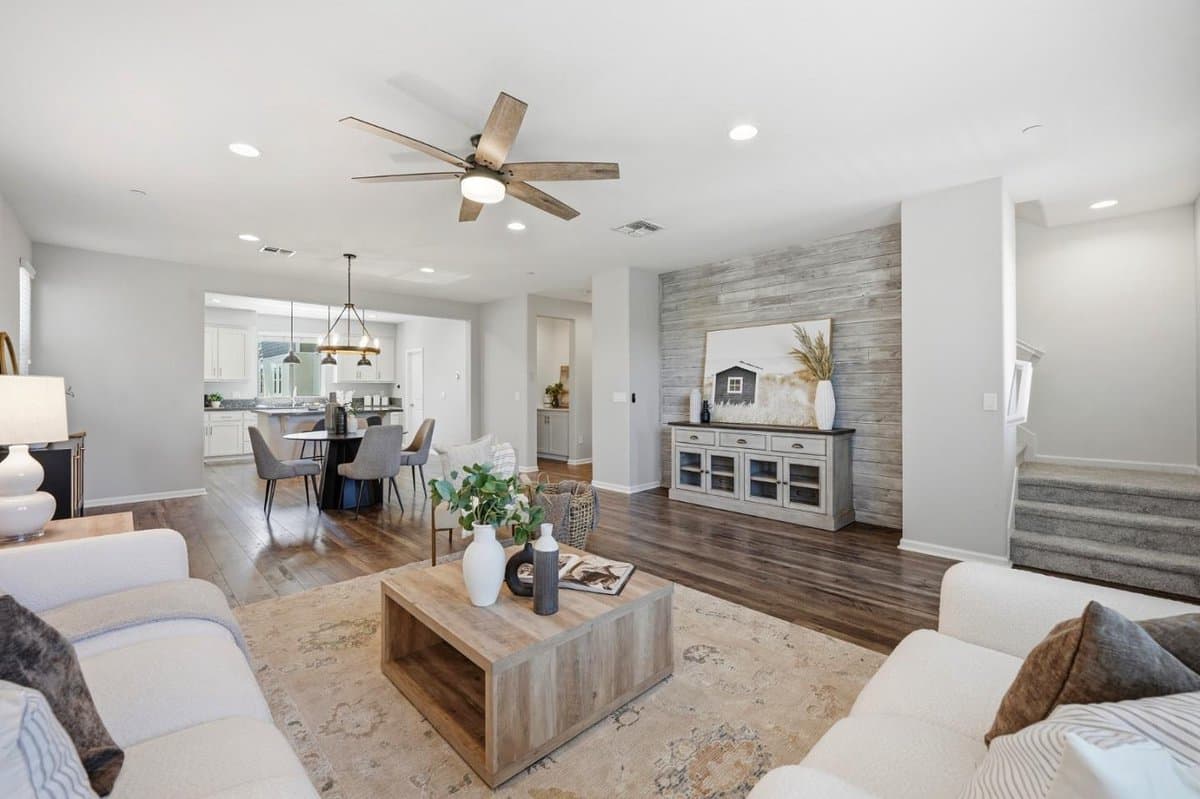 176 East Main Avenue - Photo 1