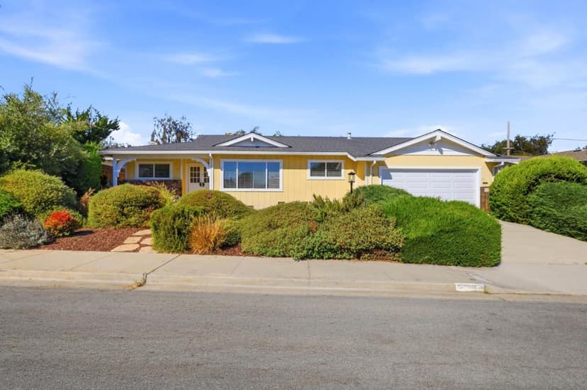 131 Woodcrest Place - Photo 1 of 8
