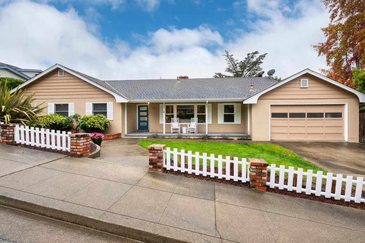 171 Starlite Drive - Photo 1