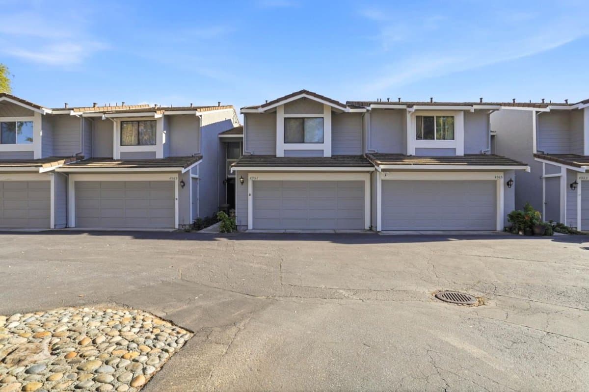 4967 Cherry Avenue - Photo 3