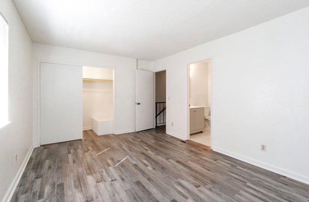 4747 North Woodrow Avenue #122 - Photo 3