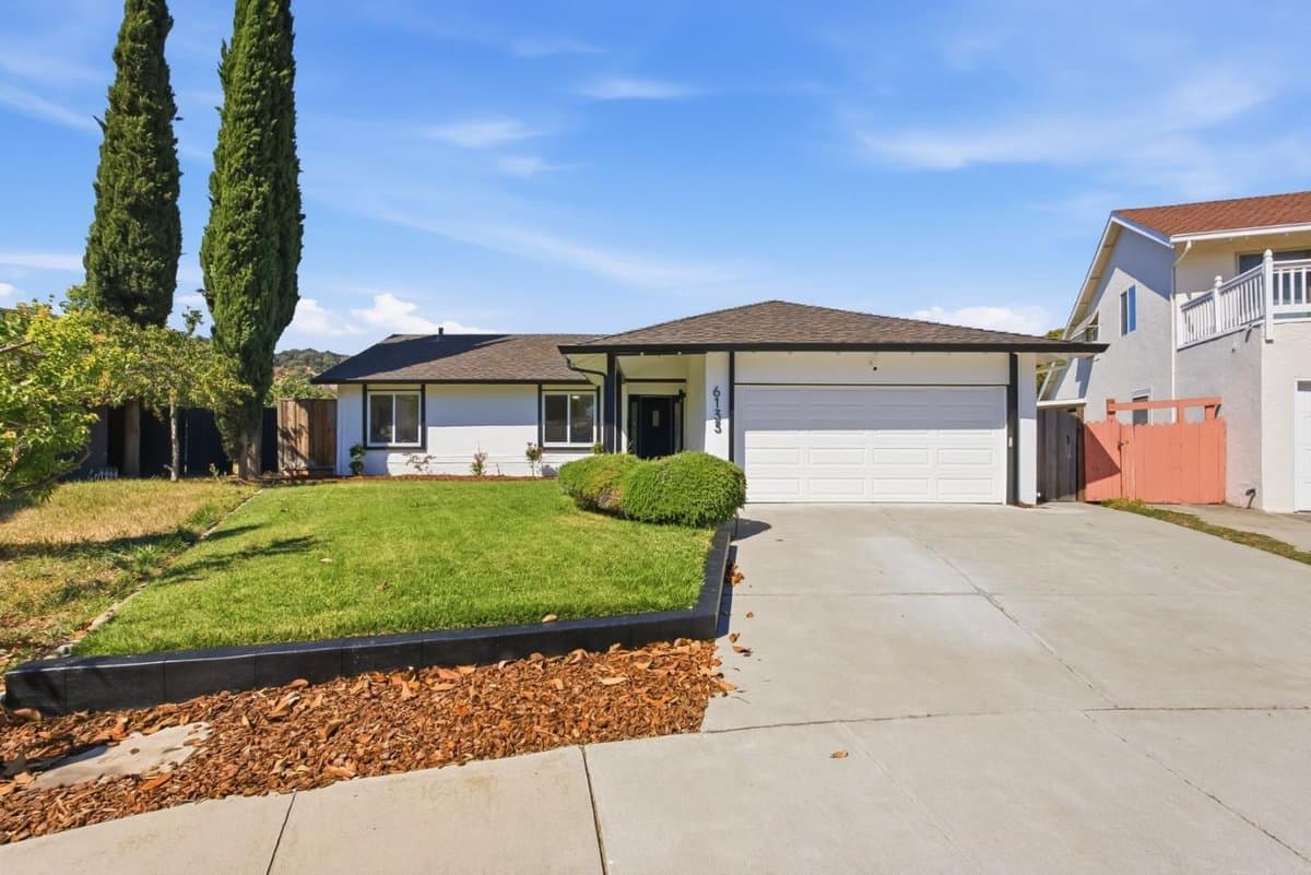 6133 Maree Court - Photo 5