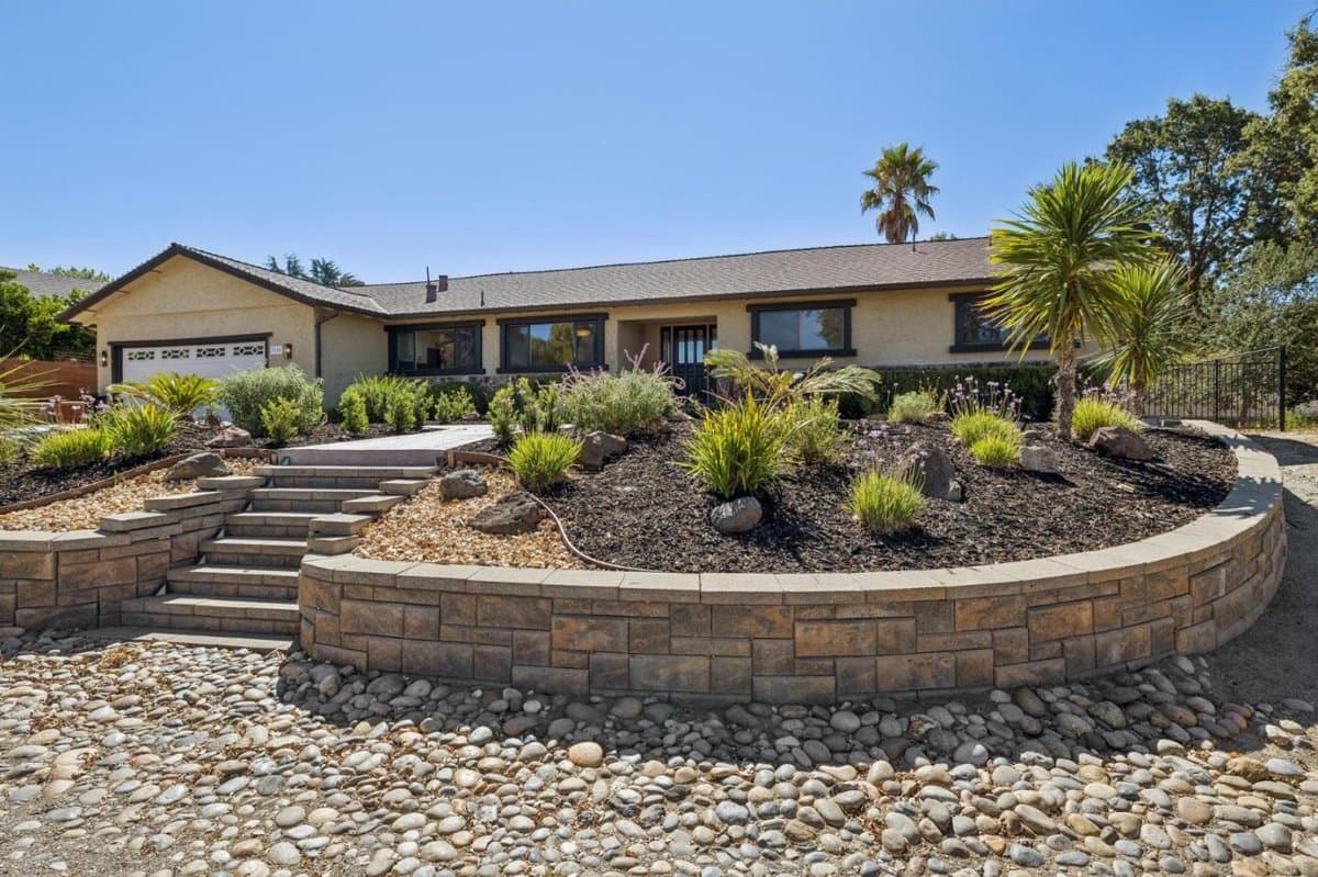 3120 Oak Leaf Court - Photo 3