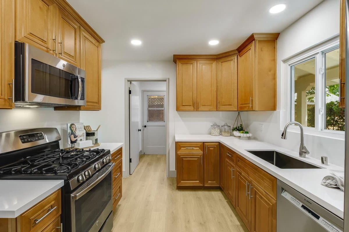 421 Manchester Avenue - Photo 4
