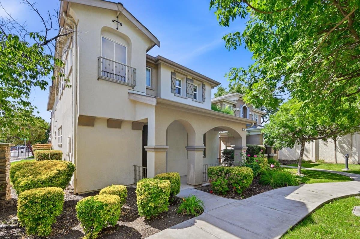 107 Olmsted Court - Photo 3