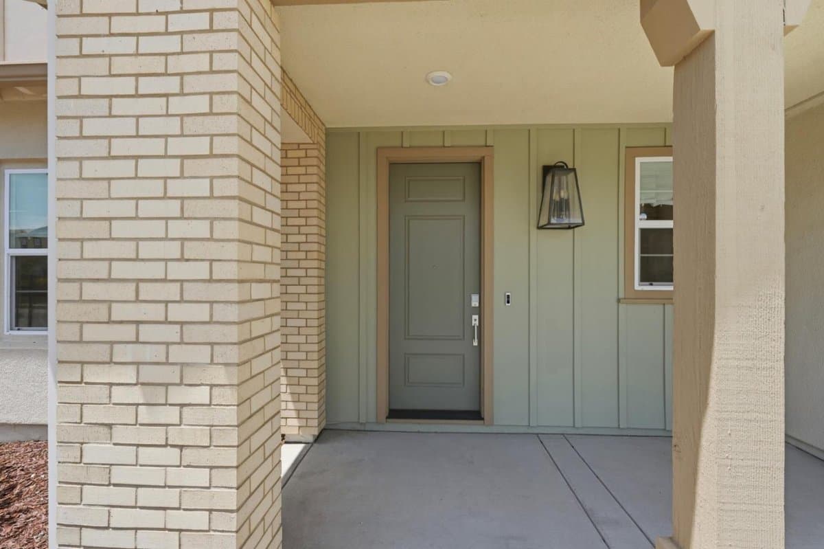 16141 Riverton Avenue - Photo 5