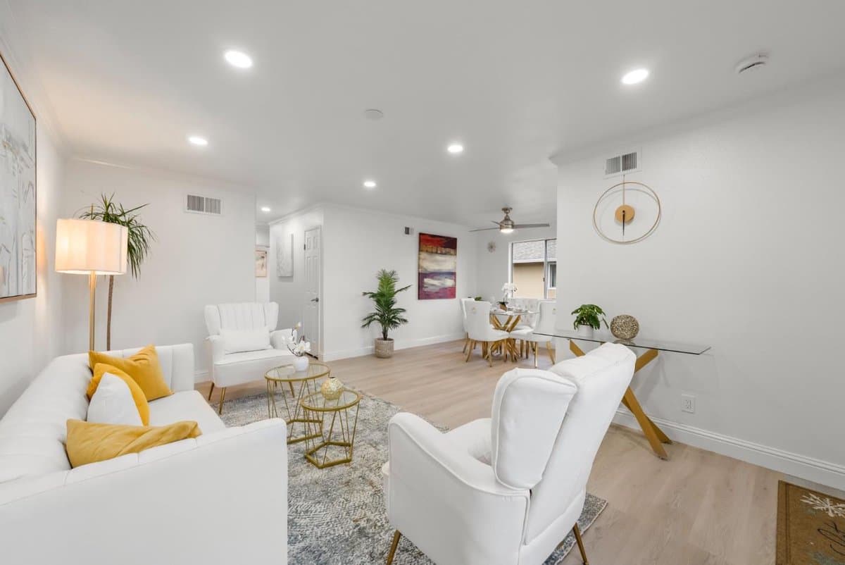 2315 Warfield Way #B - Photo 2