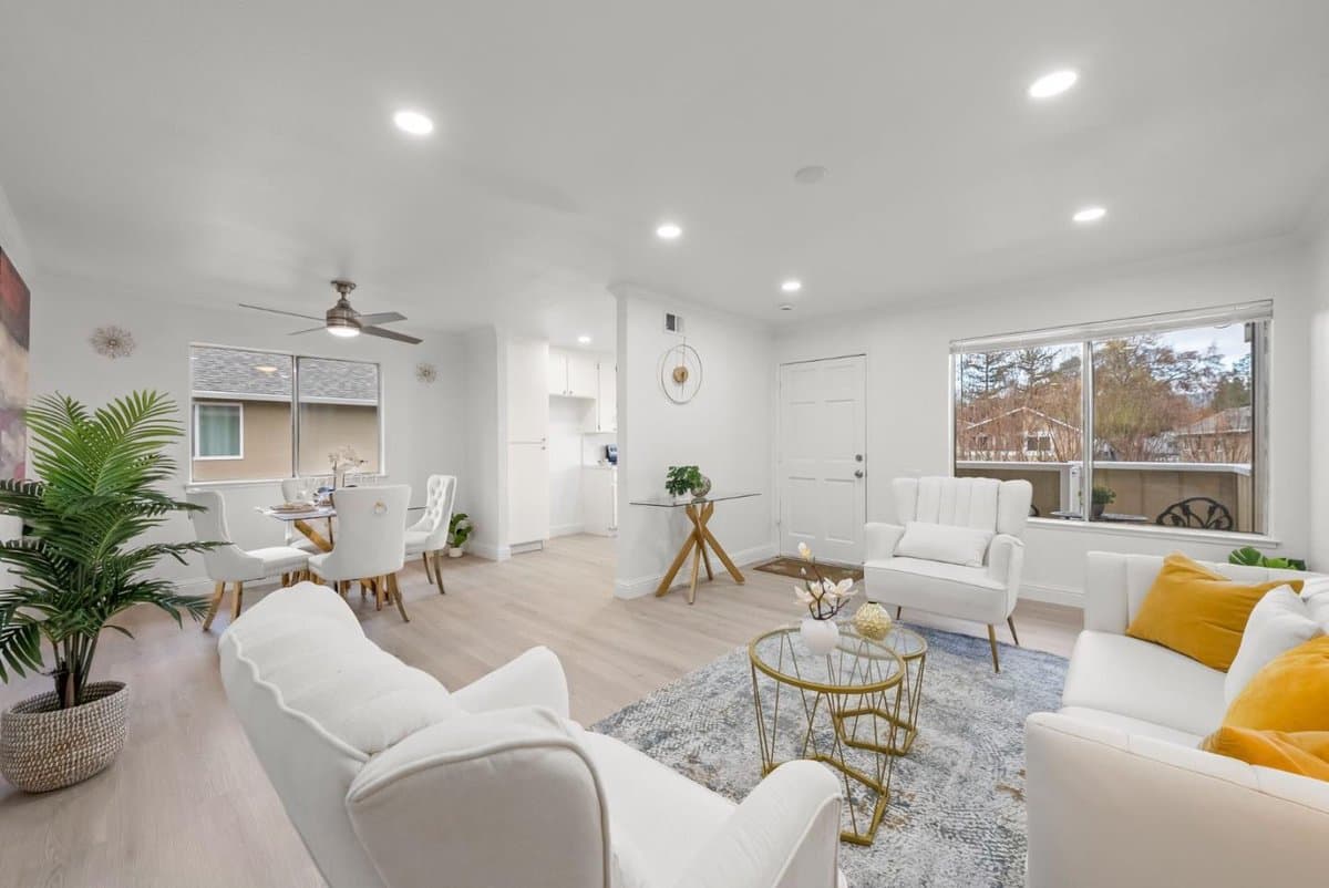 2315 Warfield Way #B - Photo 3