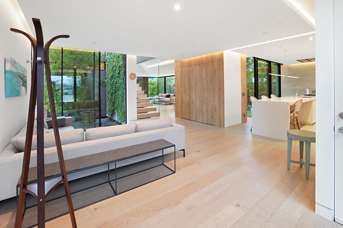 324 Kelly Avenue - Photo 2