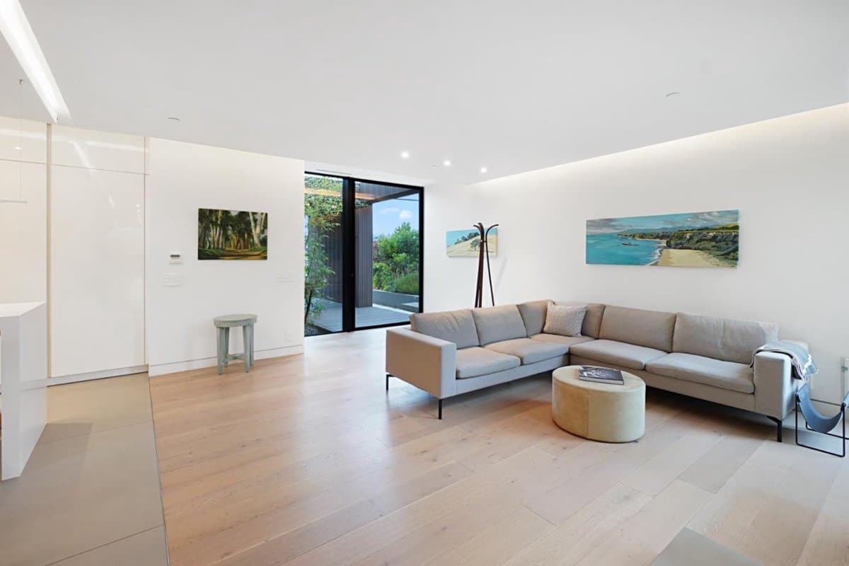 324 Kelly Avenue - Photo 3