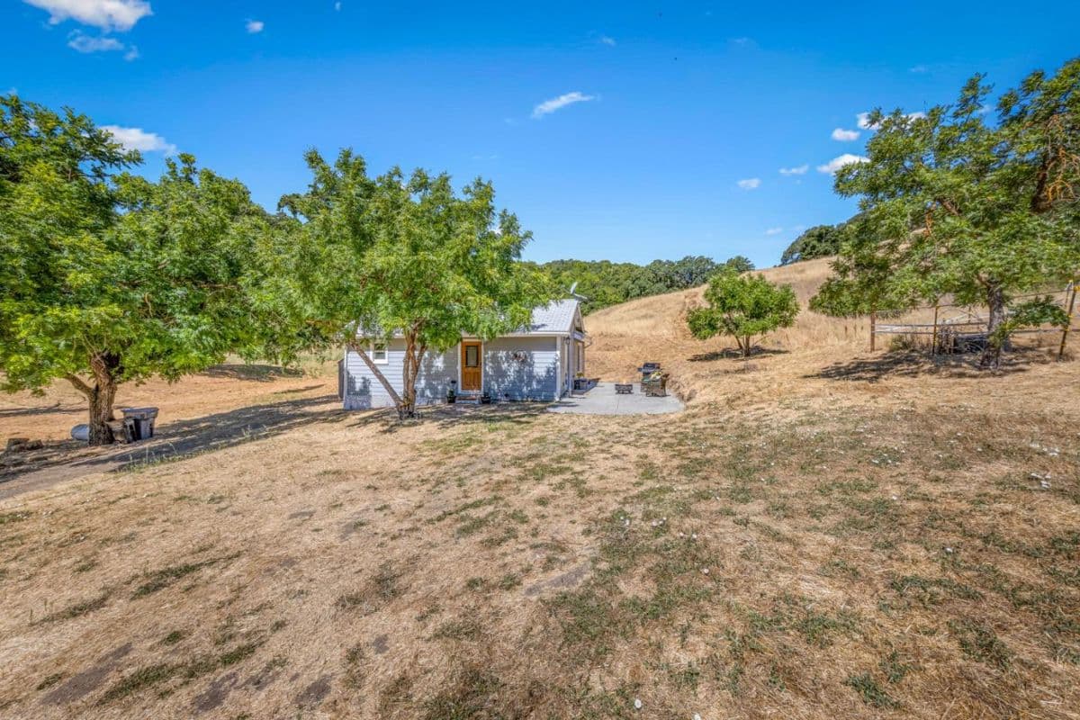 23785 Mckean Road - Photo 4