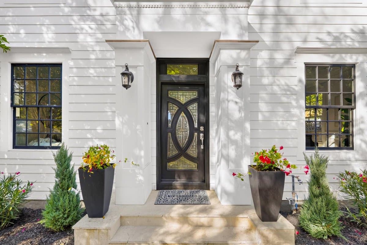 488 Gilbert Avenue - Photo 3