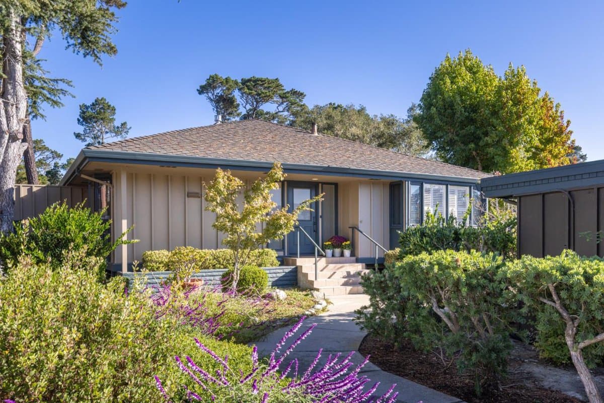 137 Del Mesa Carmel - Photo 1