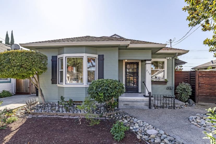 710 Park Court - Photo 1 of 8